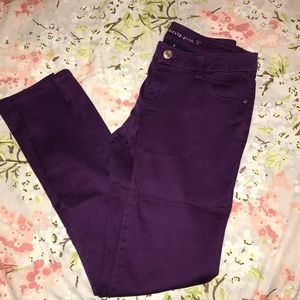 Low-rise purple skinny pants